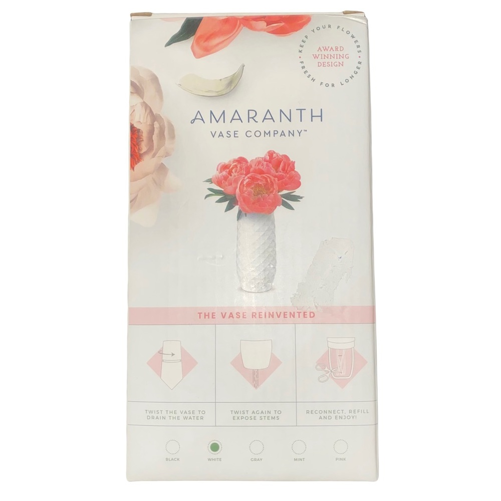 White Amaranth Vase NIB Perfect for Valentines Day💐💕♥️💕💐
